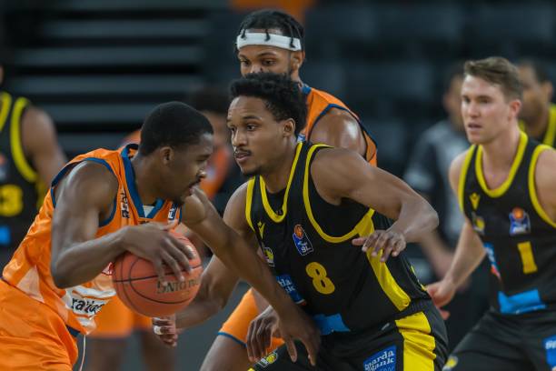 越来越多的 越来越多的