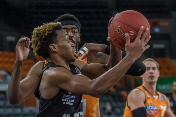 响赛果的重 响赛果的重