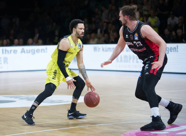 战略调整 战略调整